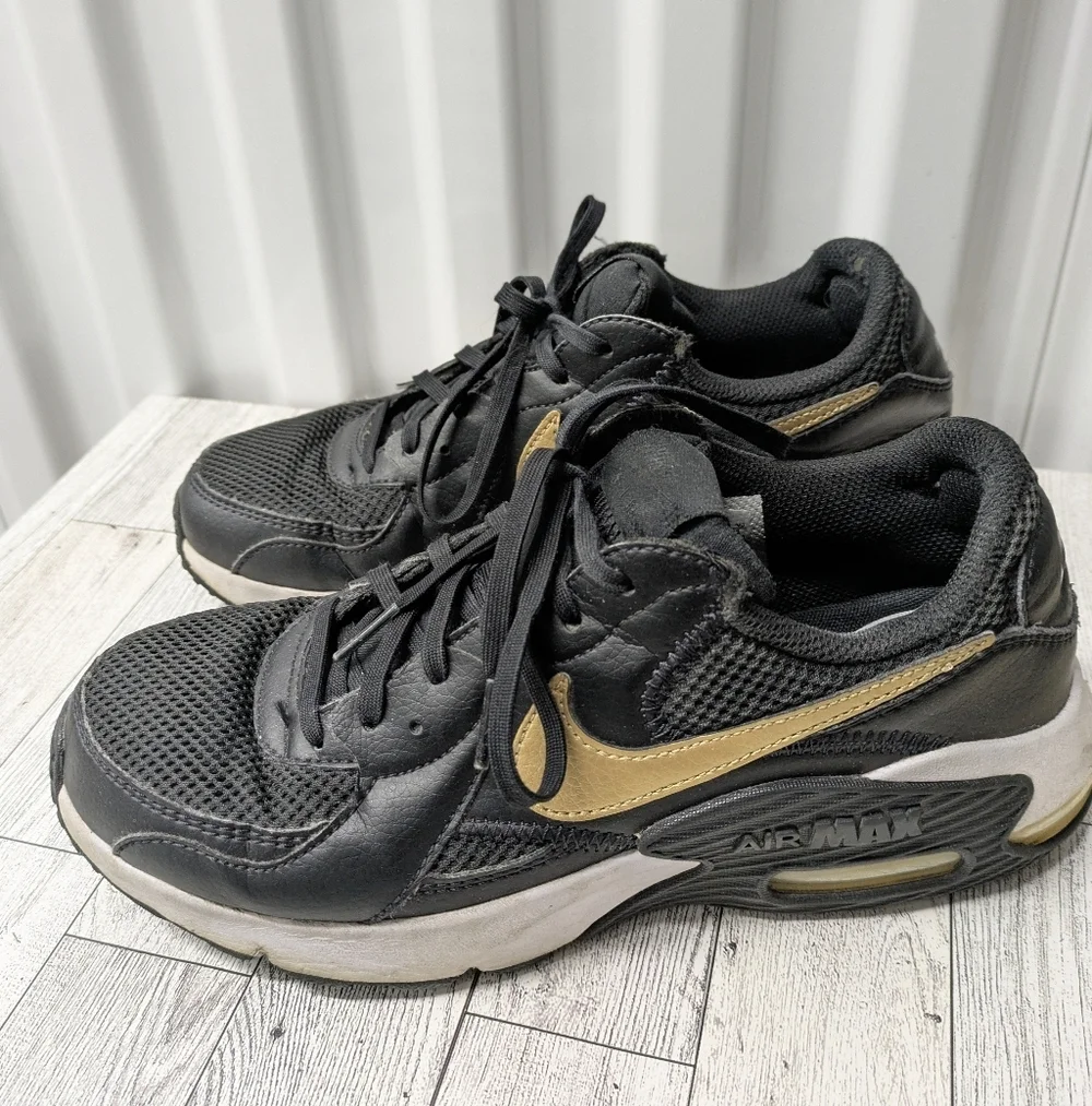 Nike Air Max Black and Gold Sneakers Size 8